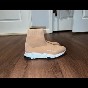 Balenciaga speed sneakers for sale size size 8.5